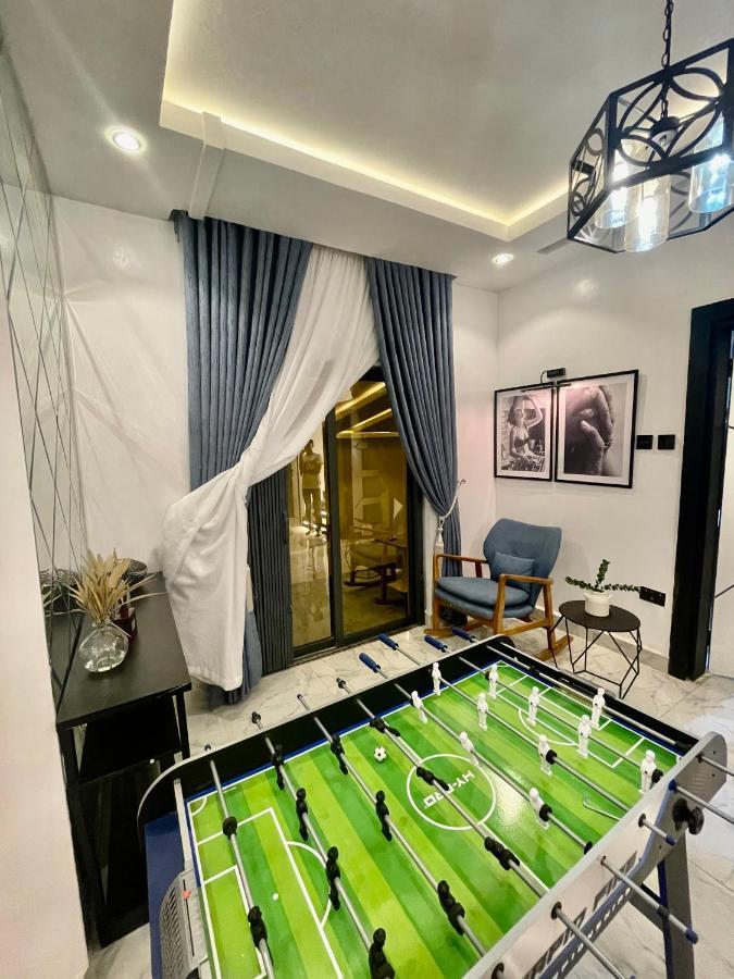 Morak Homes - Smart Luxury 4-Bed With Private Swimming Pool, Ps5, Snooker, Mini Gym In Reserved Secured Estate 阿布贾 外观 照片