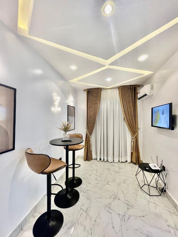 Morak Homes - Smart Luxury 4-Bed With Private Swimming Pool, Ps5, Snooker, Mini Gym In Reserved Secured Estate 阿布贾 外观 照片