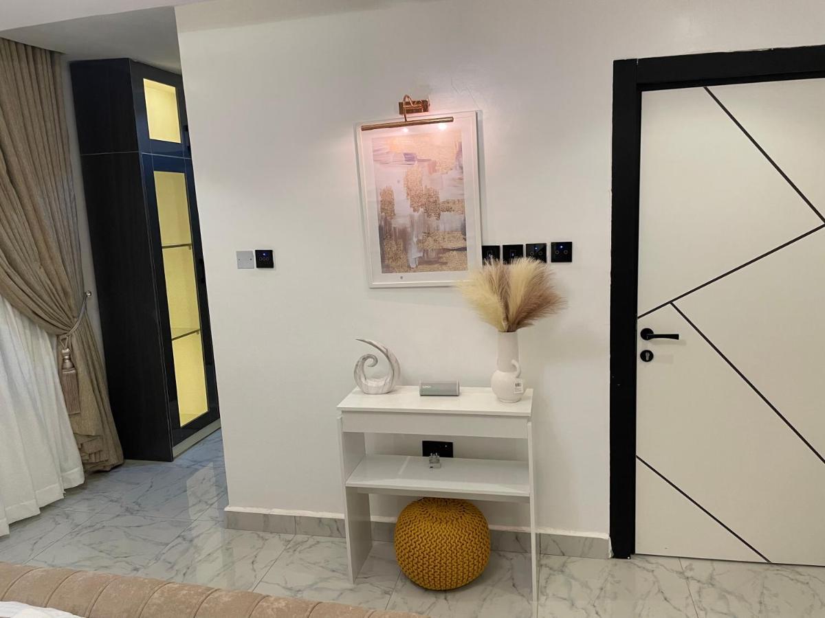 Morak Homes - Smart Luxury 4-Bed With Private Swimming Pool, Ps5, Snooker, Mini Gym In Reserved Secured Estate 阿布贾 外观 照片