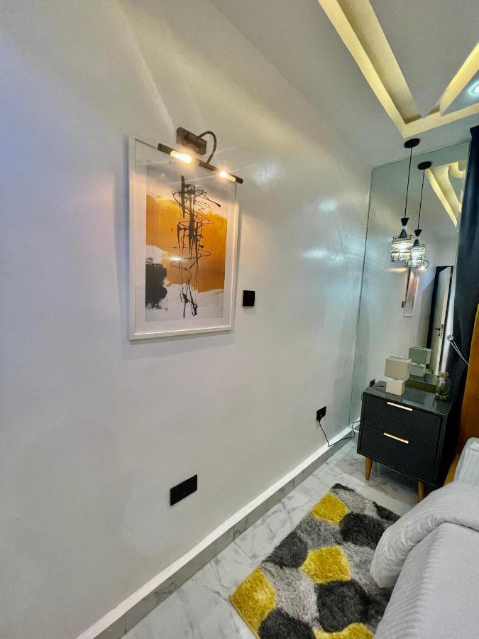 Morak Homes - Smart Luxury 4-Bed With Private Swimming Pool, Ps5, Snooker, Mini Gym In Reserved Secured Estate 阿布贾 外观 照片