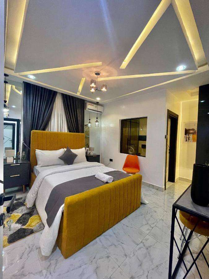 Morak Homes - Smart Luxury 4-Bed With Private Swimming Pool, Ps5, Snooker, Mini Gym In Reserved Secured Estate 阿布贾 外观 照片