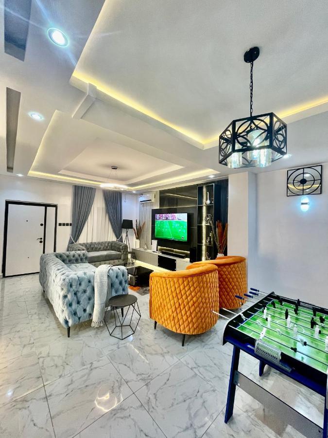 Morak Homes - Smart Luxury 4-Bed With Private Swimming Pool, Ps5, Snooker, Mini Gym In Reserved Secured Estate 阿布贾 外观 照片