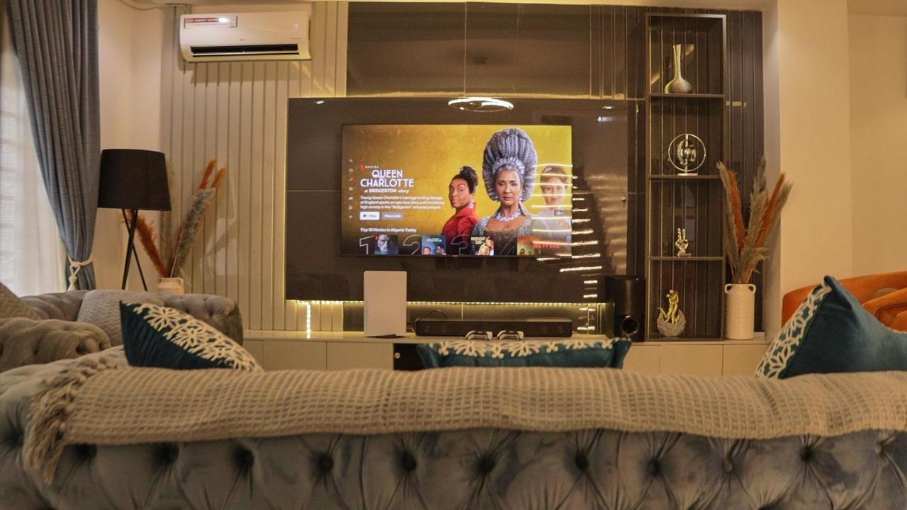 Morak Homes - Smart Luxury 4-Bed With Private Swimming Pool, Ps5, Snooker, Mini Gym In Reserved Secured Estate 阿布贾 外观 照片