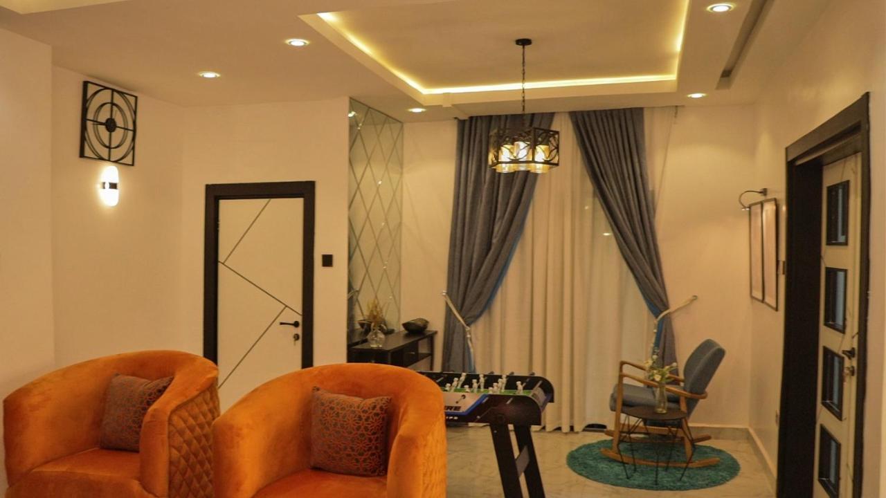 Morak Homes - Smart Luxury 4-Bed With Private Swimming Pool, Ps5, Snooker, Mini Gym In Reserved Secured Estate 阿布贾 外观 照片