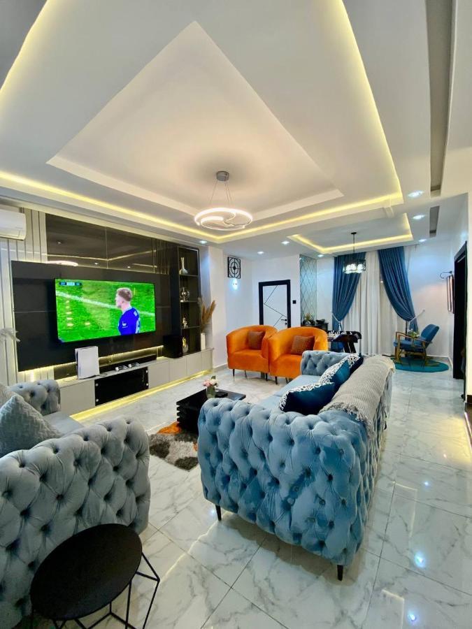 Morak Homes - Smart Luxury 4-Bed With Private Swimming Pool, Ps5, Snooker, Mini Gym In Reserved Secured Estate 阿布贾 外观 照片
