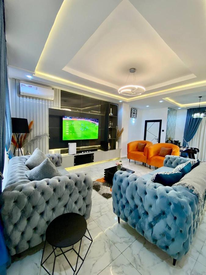 Morak Homes - Smart Luxury 4-Bed With Private Swimming Pool, Ps5, Snooker, Mini Gym In Reserved Secured Estate 阿布贾 外观 照片